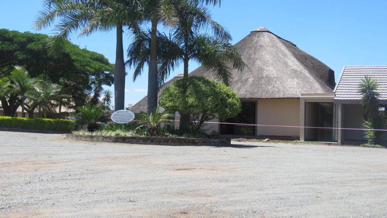 Dwaleni Farm Lodge Matsapha Buitenkant foto